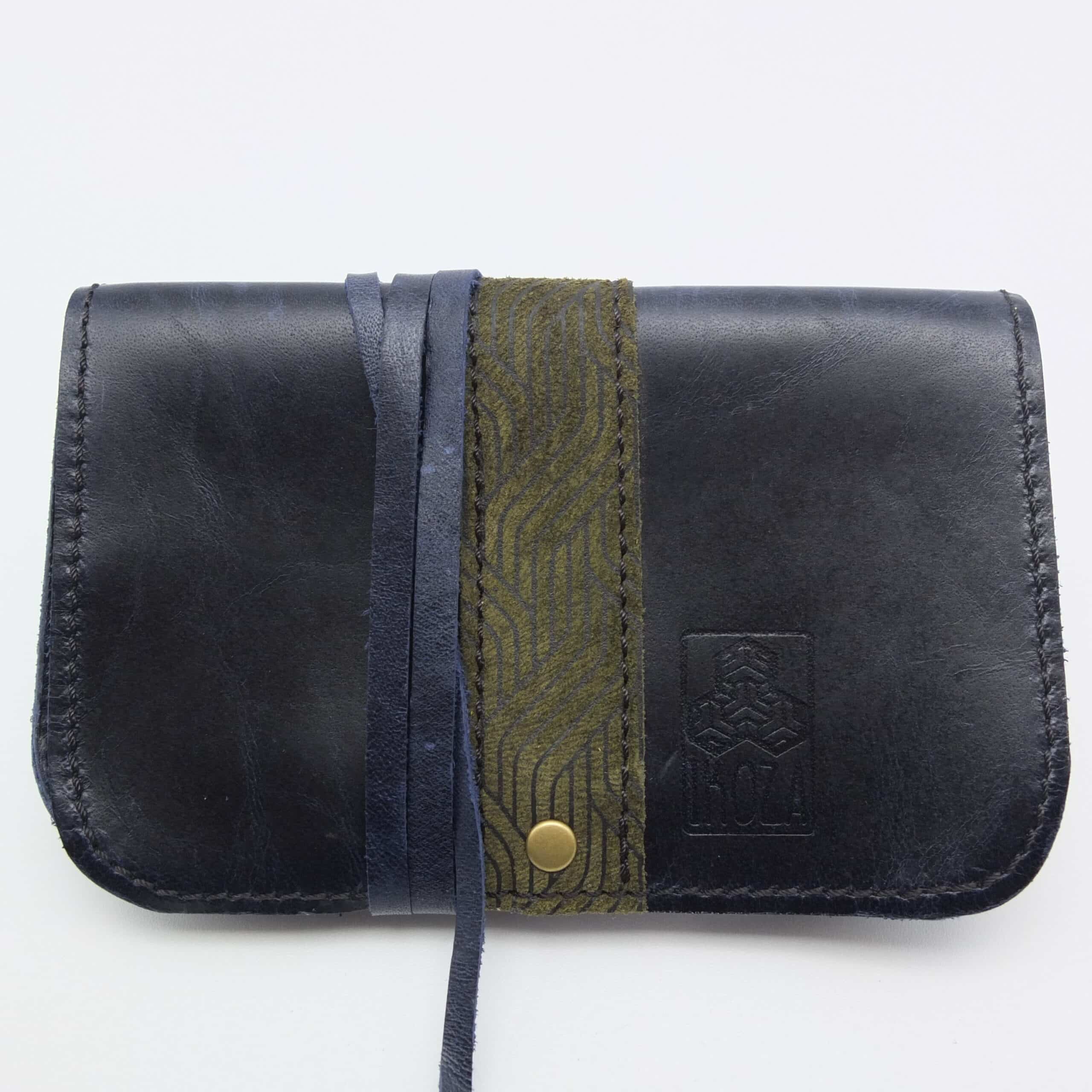 blague à tabac bleu foncé kaki